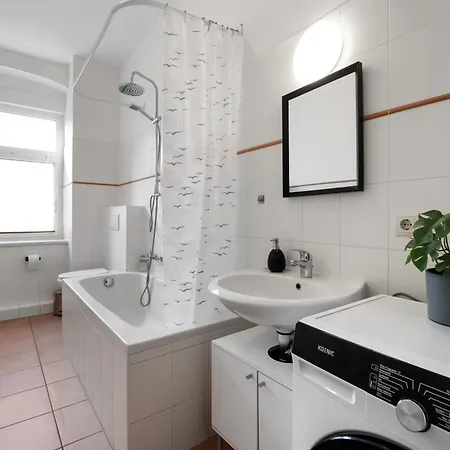 Teamquartier Nord Mit Stellplatz * Erfurt